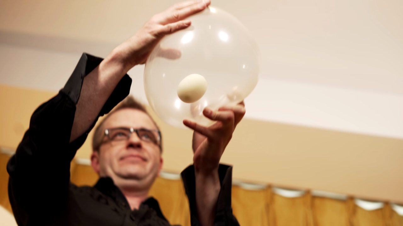 ImpossiBalloon by Robert Ray and Robert Gray