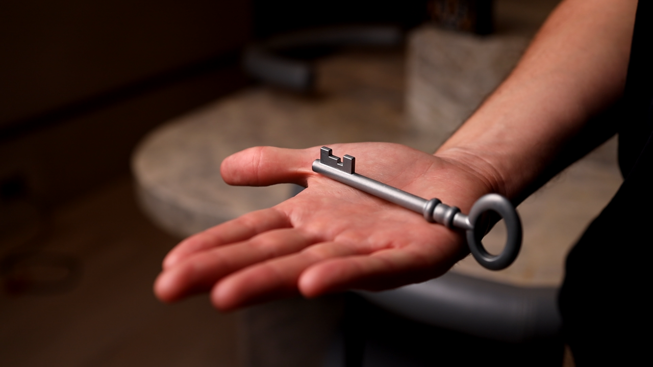 Agatha's Haunted Key