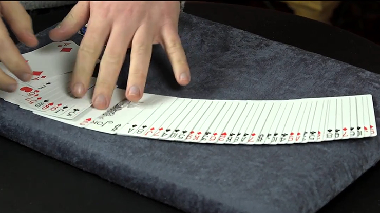 Liam Montier's THE SEER DECK Gimmick and Online Instructions (Red) - Trick