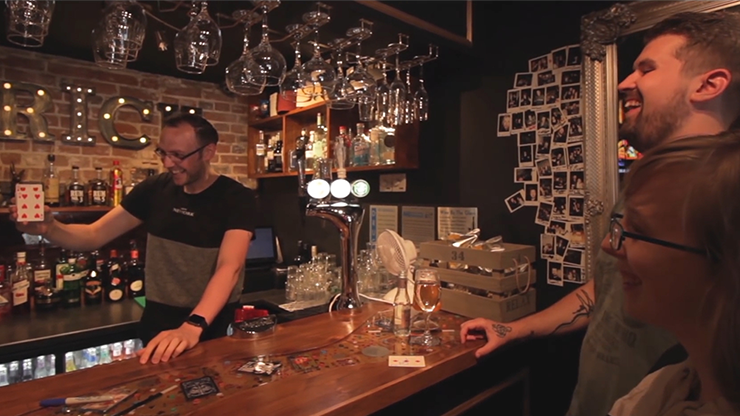 Alakazam Magic Presents The Rising Cards Red (DVD and Gimmicks) by Rob Bromley - Trick