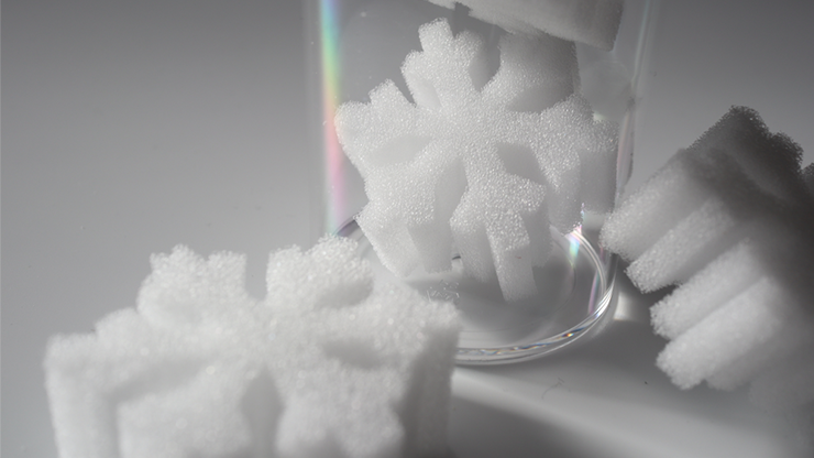 SNOWFLAKE SPONGES by Hugo Choi - Trick